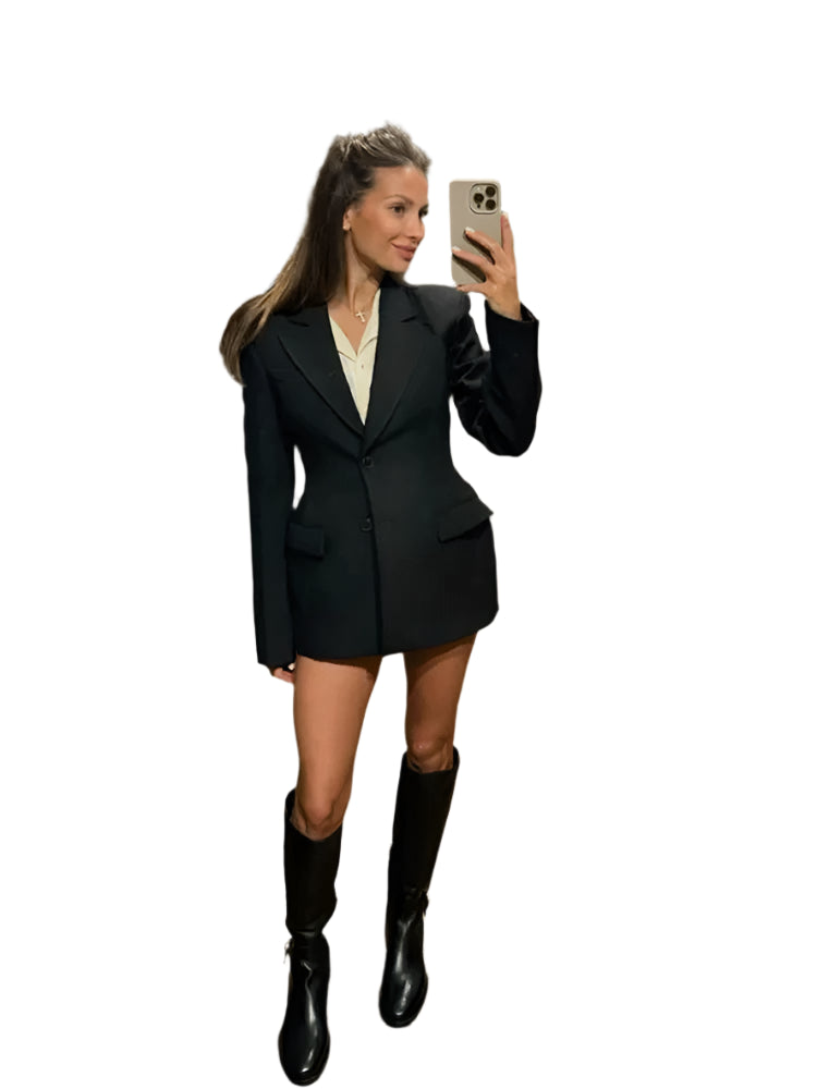 Elegant Shoulder Pad Blazer